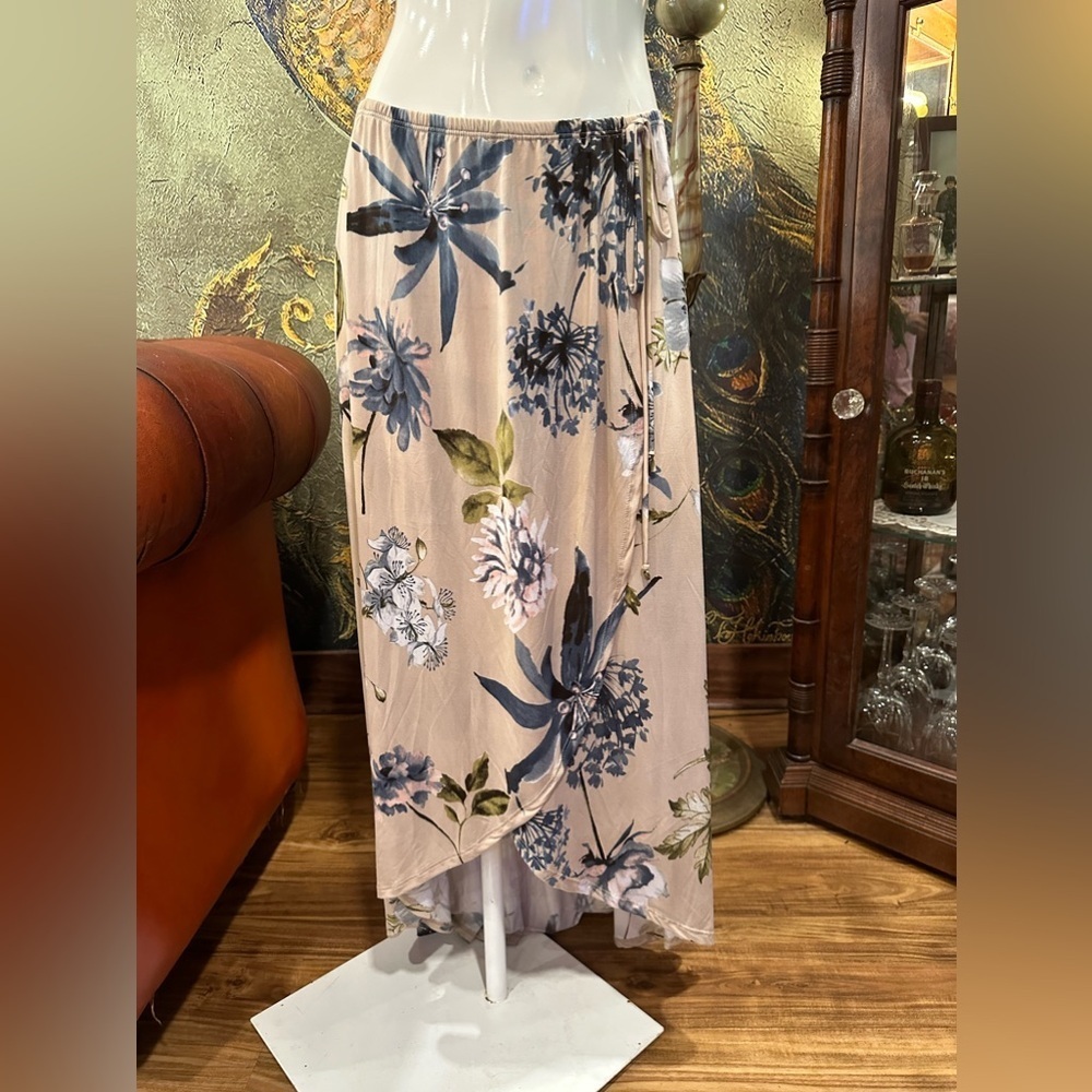 Ellie Rose Bohemian Flower Skirt Beige A Line Medium